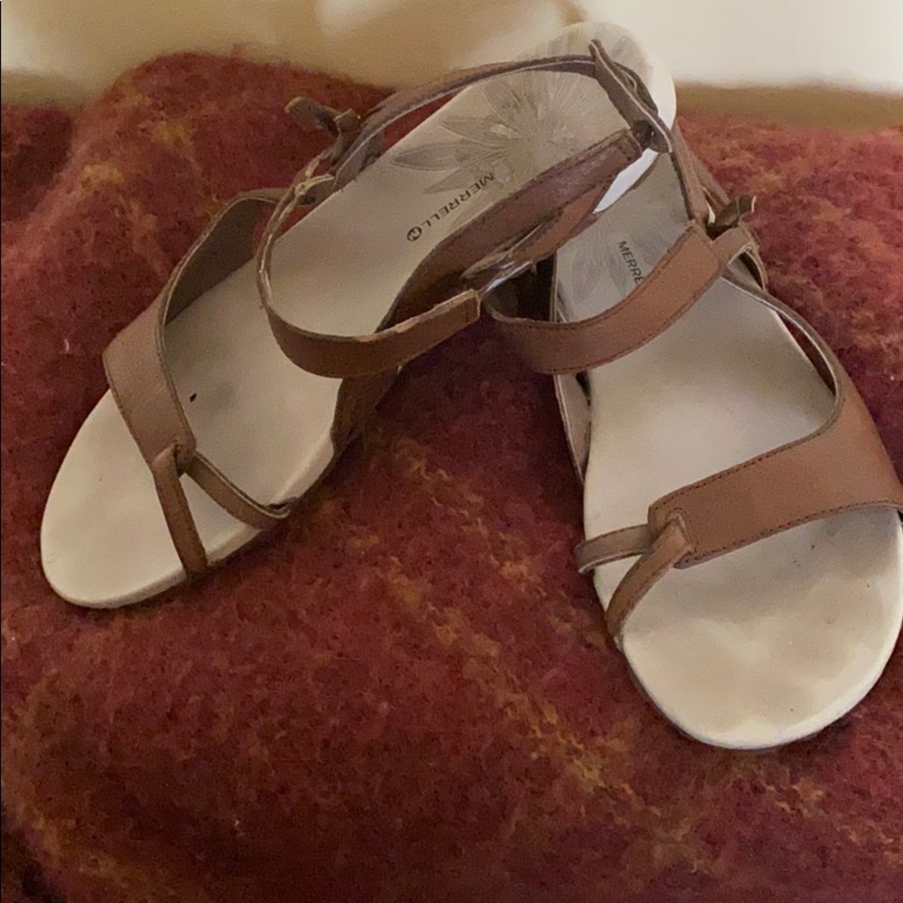Merrill leather sandals